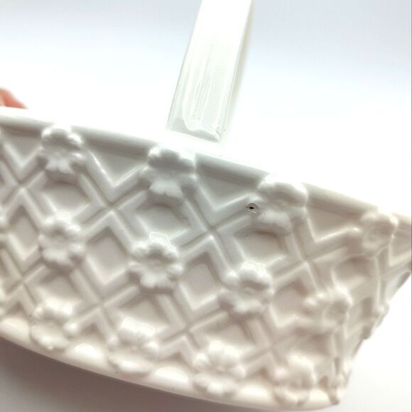 Fitz and Floyd White Floral and Lattice Weave Ceramic Basket Vintage 1970's - Picture 6 of 7
